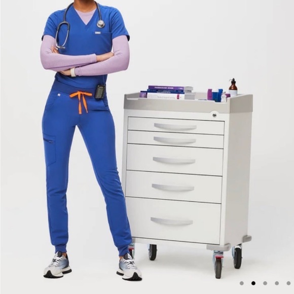 Figs Jogger Scrub Pants - Picture 6 of 6